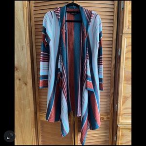 Almost Famous Women’s Hooded Sweater Cardigan Size L